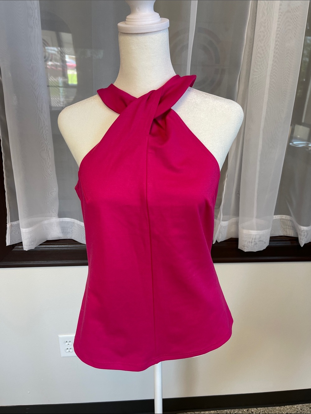 Women’s Halogen Fuchsia Halter Twist Neck Top